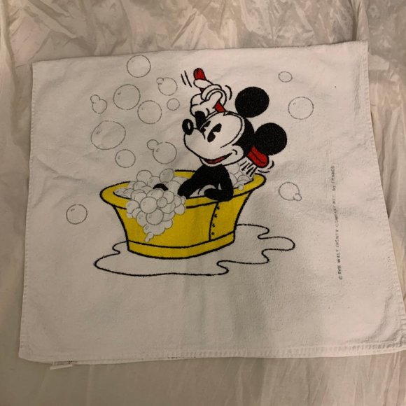 Vintage Disney Mickey Mouse in a bath rectangular towel bathmat hand towel baby - Picture 2 of 6